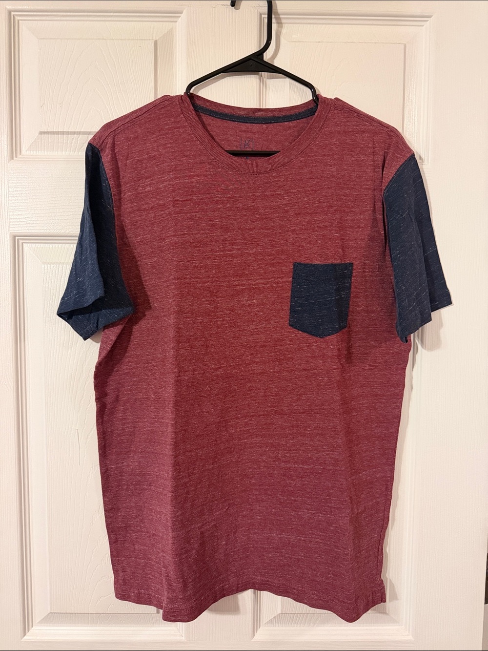 George Men's Short Sleeve Pocket Tee in Burgundy with Navy Accents